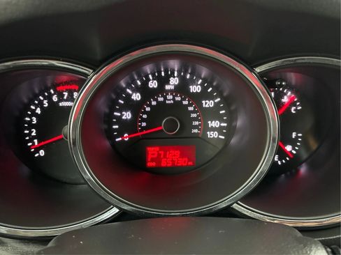 Used 2012 Kia Sorento LX image 23