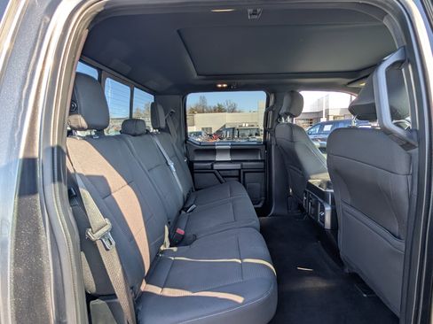 Used 2016 Ford F150 XLT w/ Equipment Group 302A Luxury image 11