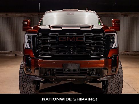 Used 2024 GMC Sierra 2500 Denali Ultimate image 4