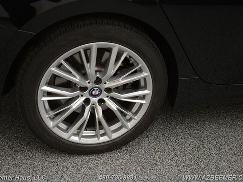 Used 2023 BMW 330e w/ Driving Assistance Package RWD image 48