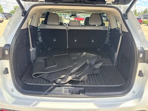 Used 2023 Toyota Highlander Limited AWD/4WD image 20