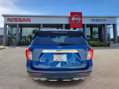 Used 2021 Ford Explorer XLT w/ Equipment Group 202A image 6