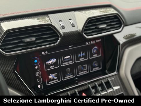 Used 2024 Lamborghini Urus Performante image 16