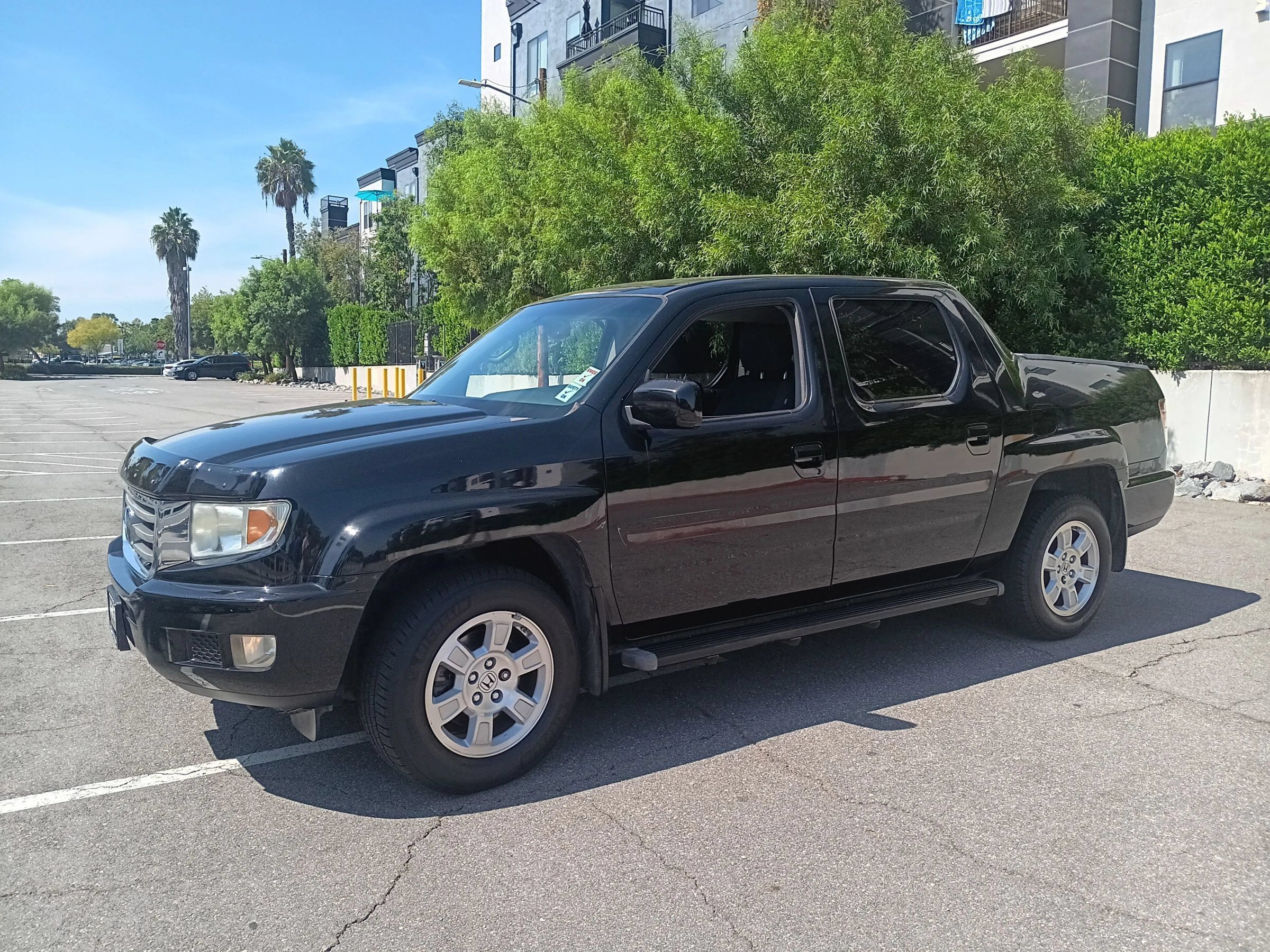 Used 2013 Honda Ridgeline RTS image 3