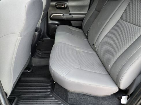 Used 2022 Toyota Tacoma SR5 image 9