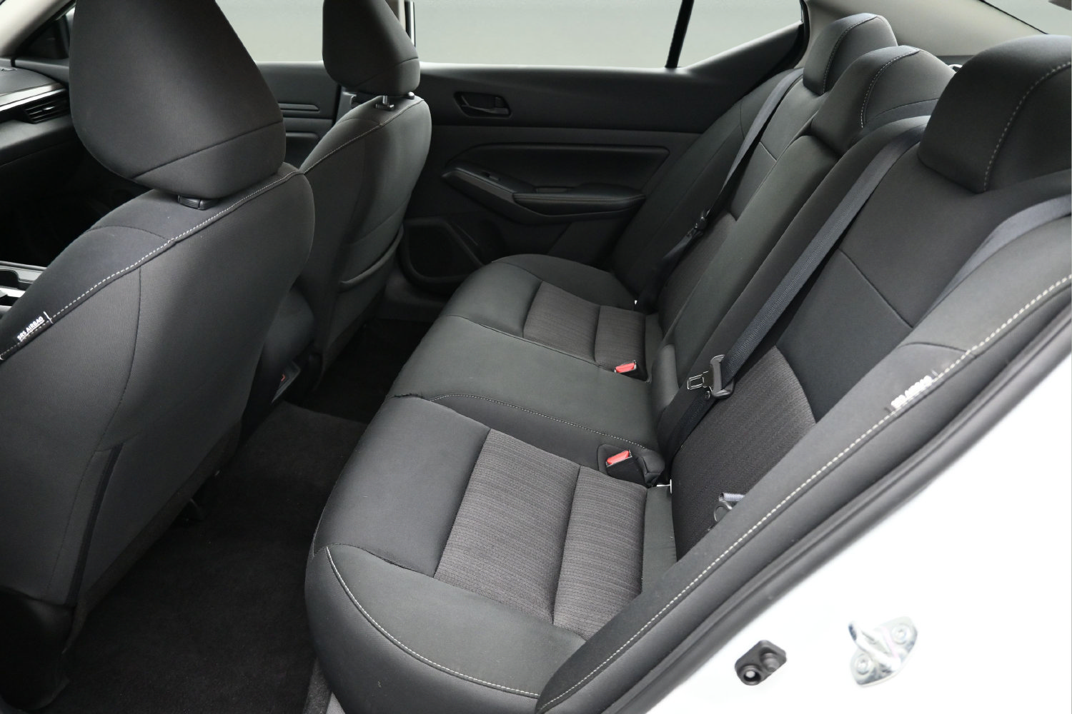 Used 2025 Nissan Altima 2.5 SV FWD image 10