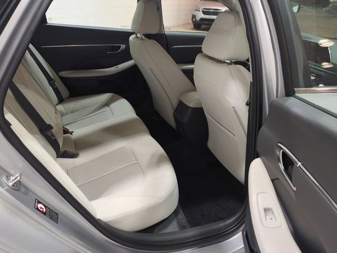 Certified 2023 Hyundai Sonata SEL FWD image 11