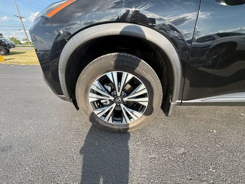 Used 2021 Nissan Rogue SV w/ Premium Package FWD image 10