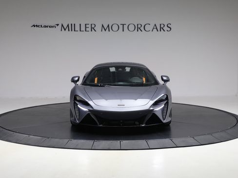 New 2025 McLaren Artura image 12