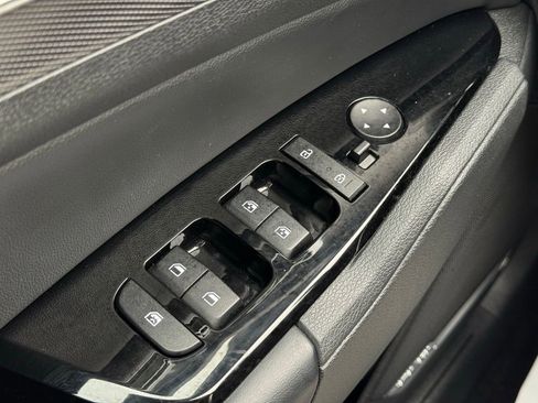 Used 2023 Kia Sportage SX image 31