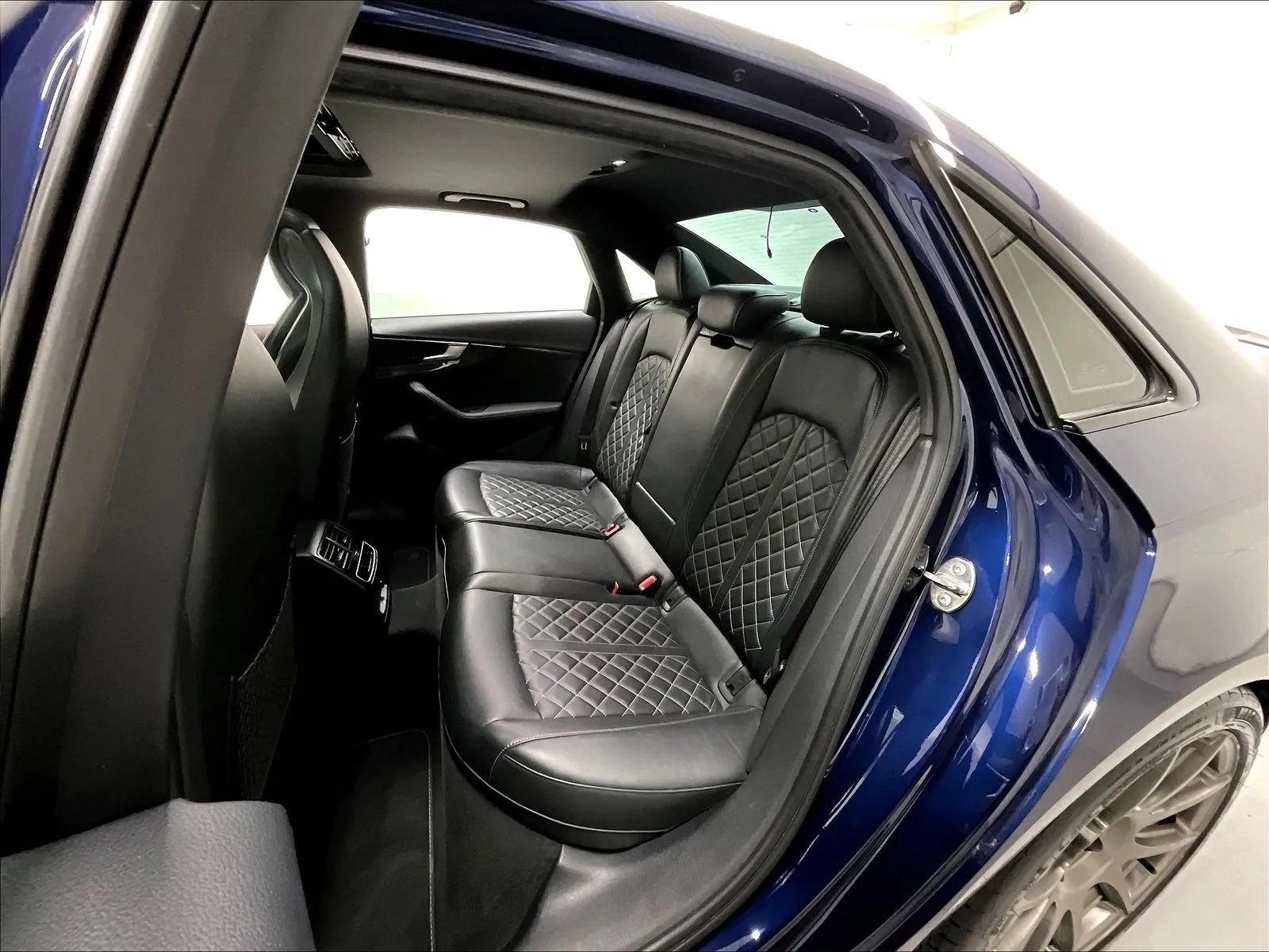 Used 2019 Audi S4 Premium Plus w/ Premium Plus Package AWD/4WD image 14