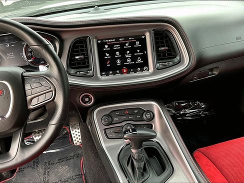 Used 2022 Dodge Challenger R/T Scat Pack w/ Plus Package image 9
