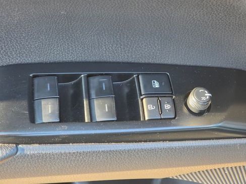 Used 2025 Toyota Camry LE image 6