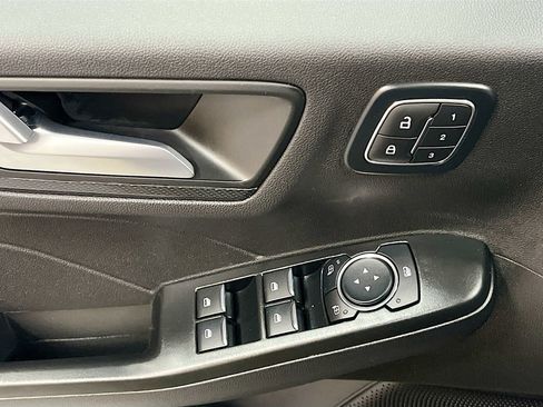 Used 2025 Ford Escape ST-Line Elite w/ Premium Technology Package AWD/4WD image 18