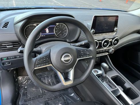 Used 2025 Nissan Sentra SV image 25