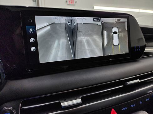 Used 2024 Hyundai Palisade Calligraphy image 19