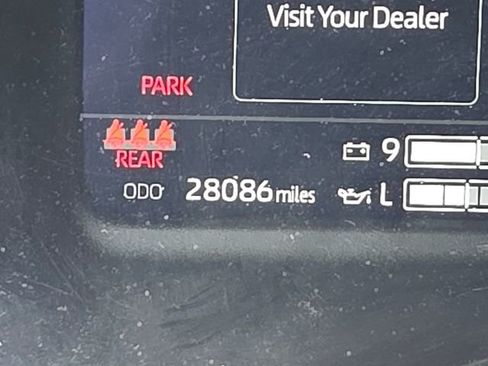 Used 2024 Toyota Tundra Limited AWD/4WD image 29