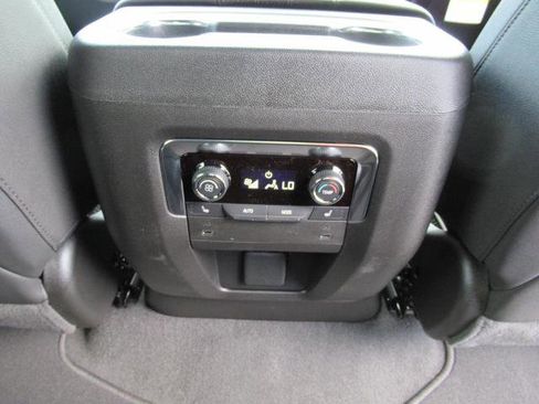 New 2025 Chevrolet Tahoe High Country image 35