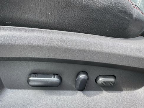 Used 2013 Ford Edge Limited image 17