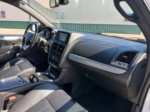 Used 2019 Dodge Grand Caravan GT FWD image 31