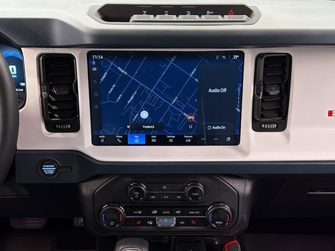 Used 2025 Ford Bronco Heritage Edition AWD/4WD image 20