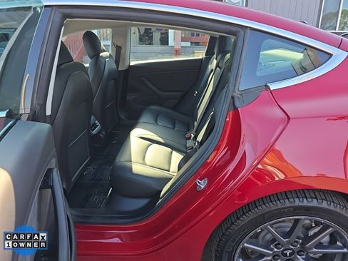 Used 2019 Tesla Model 3 Standard Range Plus image 7