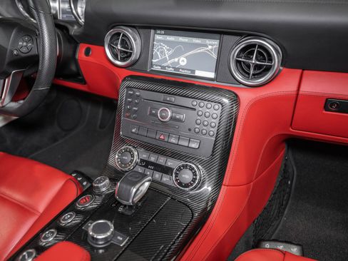 Used 2012 Mercedes-Benz SLS AMG Coupe image 36