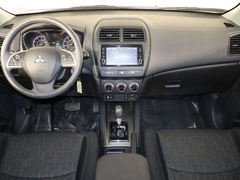 Used 2023 Mitsubishi Outlander Sport ES AWD/4WD image 13