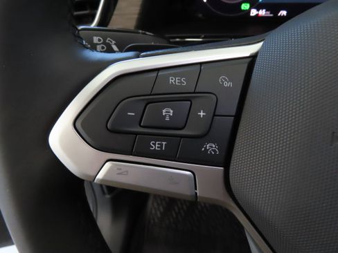 New 2026 Volkswagen Atlas SEL Premium R-Line AWD/4WD image 14