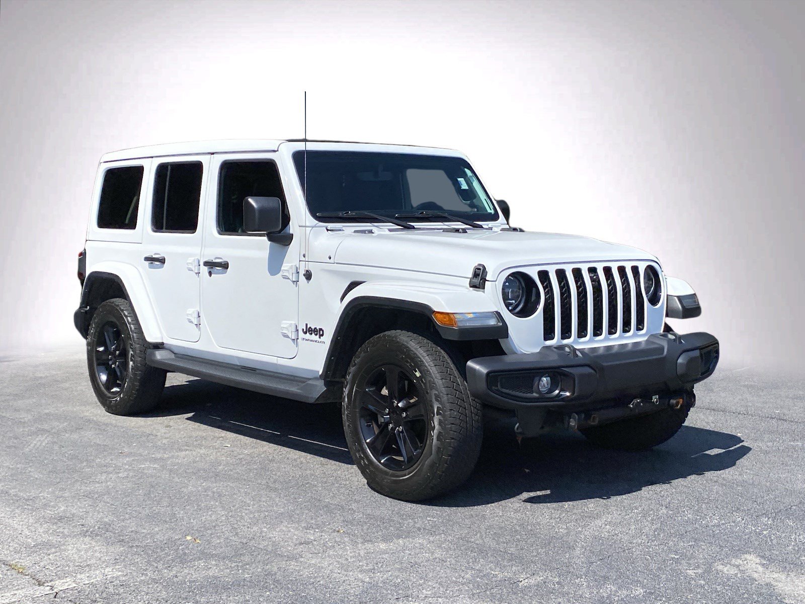 Used 2023 Jeep Wrangler Unlimited Sahara AWD/4WD image 2