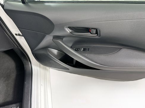 Used 2024 Toyota Corolla LE image 30