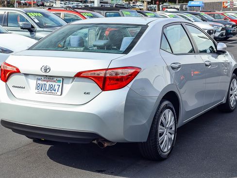 Used 2019 Toyota Corolla LE FWD image 18