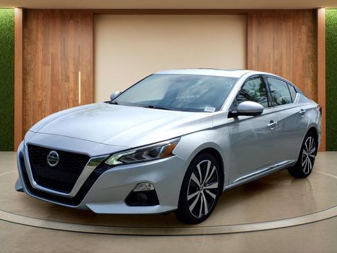 Used 2020 Nissan Altima 2.5 Platinum AWD/4WD image 26