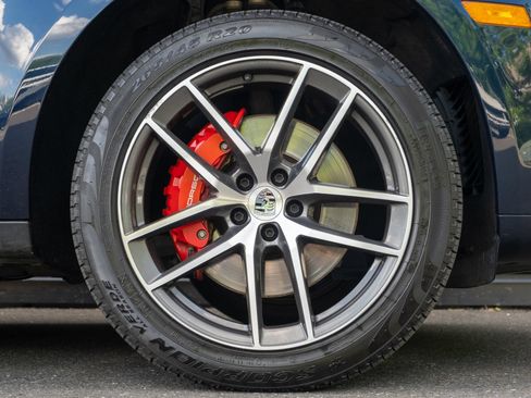 Certified 2023 Porsche Macan S AWD/4WD image 15