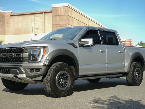 Used 2023 Ford F150 Raptor w/ Raptor Carbon Fiber Package AWD/4WD image 2