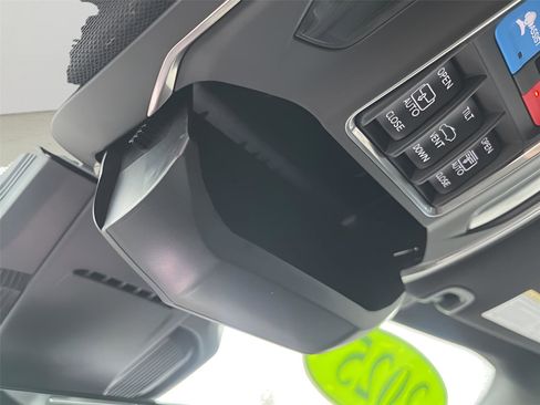 Used 2025 Jeep Wagoneer S Limited image 21