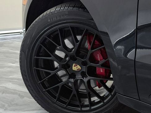 Used 2018 Porsche Macan GTS image 16