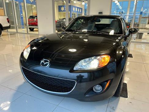 Used 2011 MAZDA MX-5 Miata Grand Touring image 3