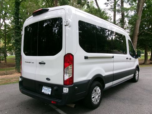 Used 2024 Ford Transit 350 XLT RWD image 5