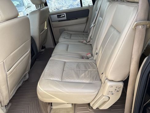 Used 2014 Ford Expedition EL XLT w/ Equipment Group 202A image 14