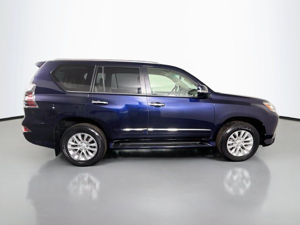 Used 2019 Lexus GX 460 Premium w/ Premium Package AWD/4WD image 11