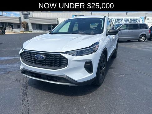 Used 2024 Ford Escape Active FWD image 2