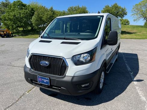 Used 2024 Ford Transit 250 Low Roof w/ Exterior Upgrade Package RWD image 4