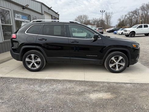 Used 2020 Jeep Cherokee Limited image 8
