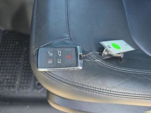 Certified 2024 Land Rover Defender 110 S image 30