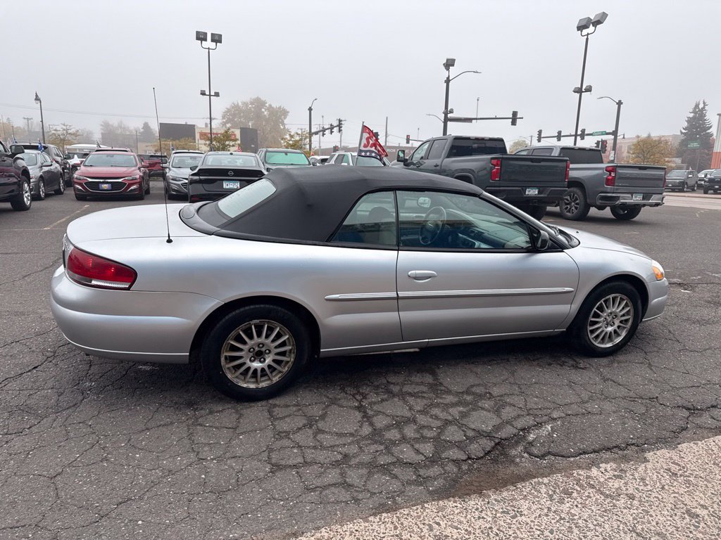 Used 2006 Chrysler Sebring Touring FWD image 11