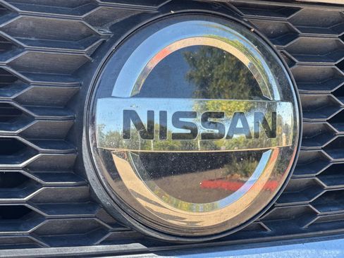 Used 2021 Nissan Versa SV FWD image 47