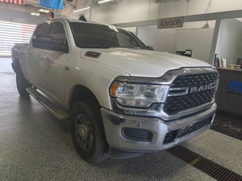 Used 2022 RAM 2500 Big Horn AWD/4WD image 1
