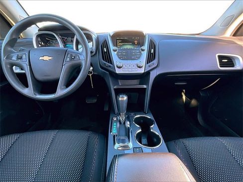 Used 2017 Chevrolet Equinox LS image 20