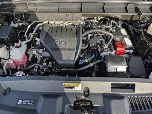 Used 2023 Toyota Highlander Platinum FWD image 36